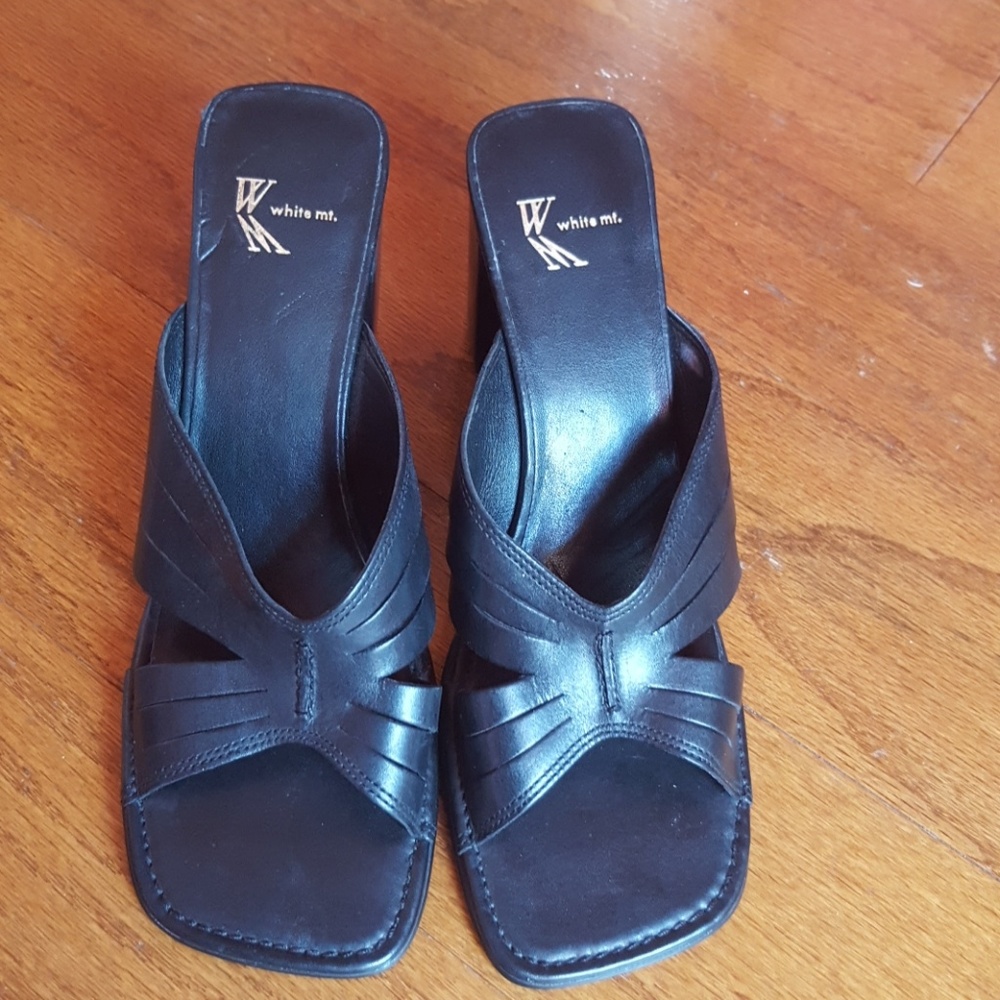 Great condition heeled sandals!